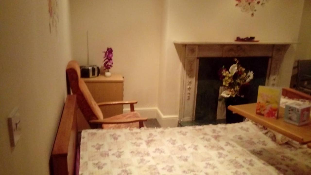 Carer 4 You Residential Home Upholland Bagian luar foto